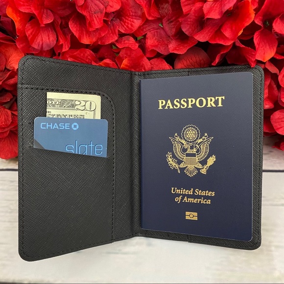 Harry Potter RFID Hogwarts Passport Cover Holder Case - Picture 8 of 16